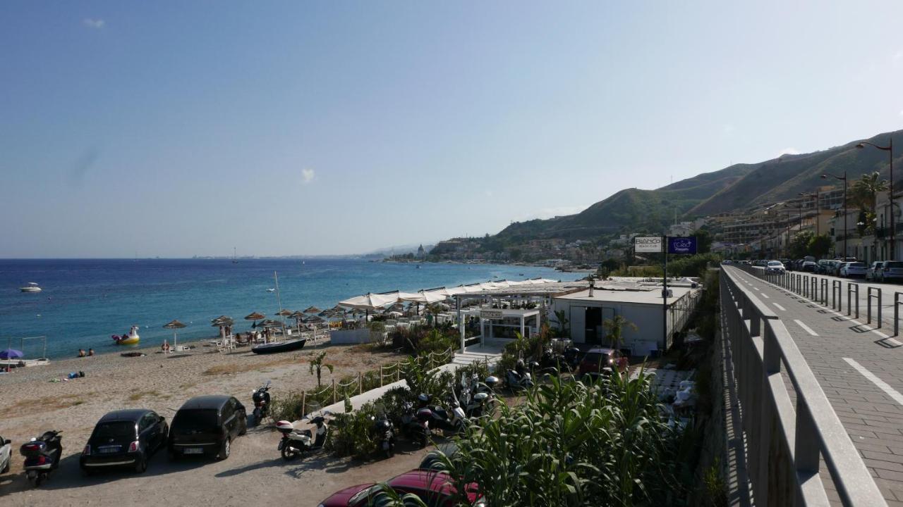 Guest house Three Messina
